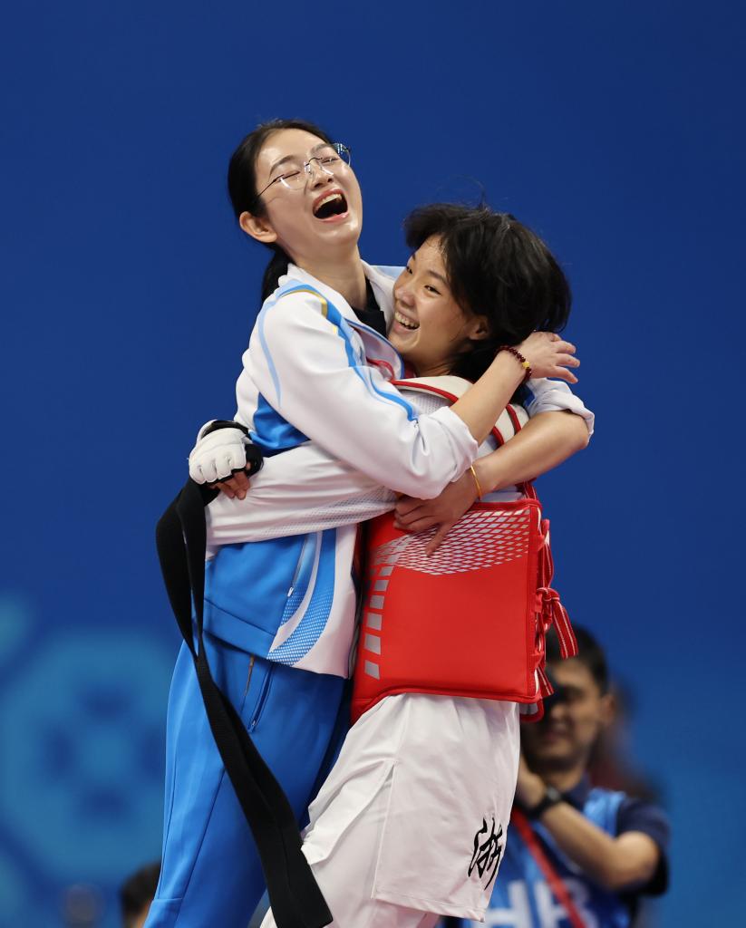 追光丨够资 追光丨够资